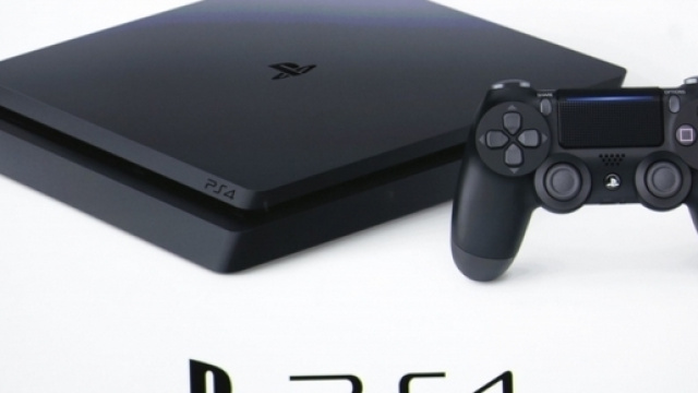 Immagine: PlayStation 4 Slim targata Sony