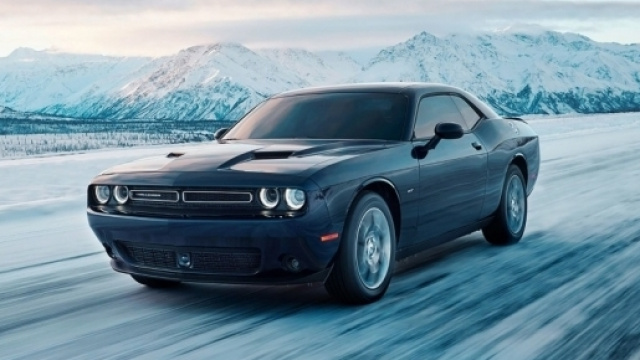 Video] 2017 Dodge Challenger GT shows its AWD prowess in the snow - inautonews.com