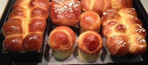 Christmas food - easy brioche and low calorie chocolate sauce you'll love