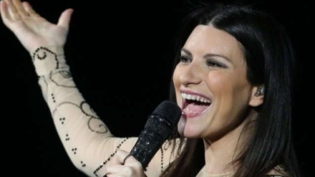 Laura Pausini, code per avere le prevendite dei concerti | TV ... - sorrisi.com