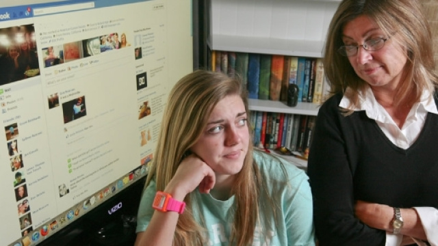 Nasce Facebook Parents: la nuova piattaforma per spiegare e tutelare i minorenni sui social