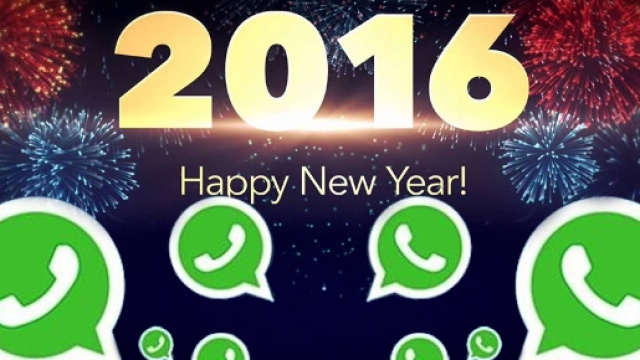 Frasi auguri Buon Natale | pensieri augurali inediti e divertenti da inviare su WhatSapp, Facebook, Instagram