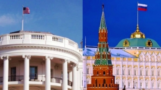 Il Natale 2016 porta anche il 'dono' di una possibile distensione tra le due superpotenze