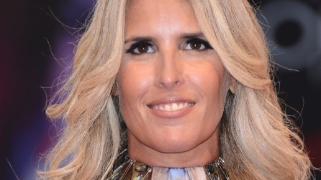 Tiziana Rocca, premiata a Catania come simbolo di imprenditrice e mamma.