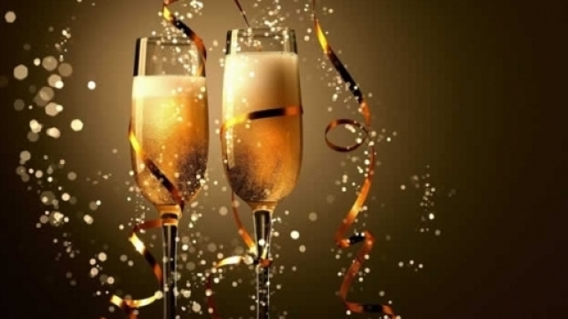 Auguri di Buon Anno 2017: le frasi da utilizzare