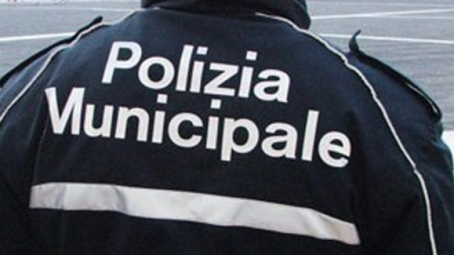 Inaugurazione sala operativa Comando Polizia Municipale di ... - tvsette.net