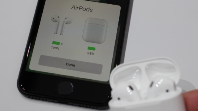 Recensione Apple AirPods, vale davvero la pena acquistarle?