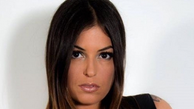 Sara Tommasi ha riferito di essere vittima di un attacco hacker