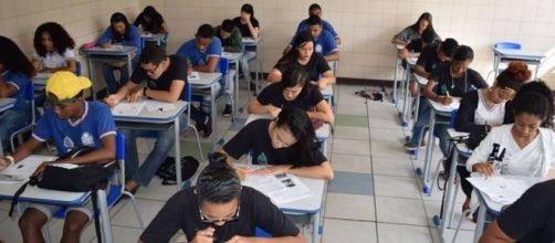 Projeto do senador Wilder Morais quer criminalizar a cola (Foto: Reprodu&ccedil;&atilde;o)