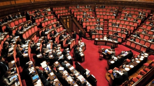 Abolizione vitalizi, la nuova proposta del PD che prevede anche la buonuscita