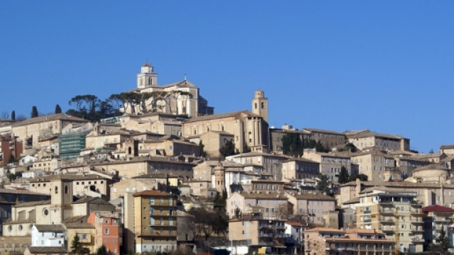Fermo, centro delle Marche che assieme ad Umbria e Lazio sono state colpite dal sisma.