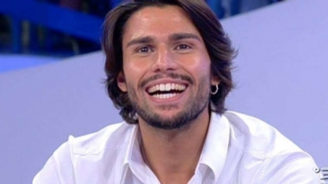 Gossip Uomini e Donne, gioved&igrave; 29 dicembre: Luca Onestini, poche simpatie tra il pubblico