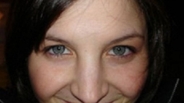 Il Dna sotto le unghie di Chiara Poggi al centro delle indagini.