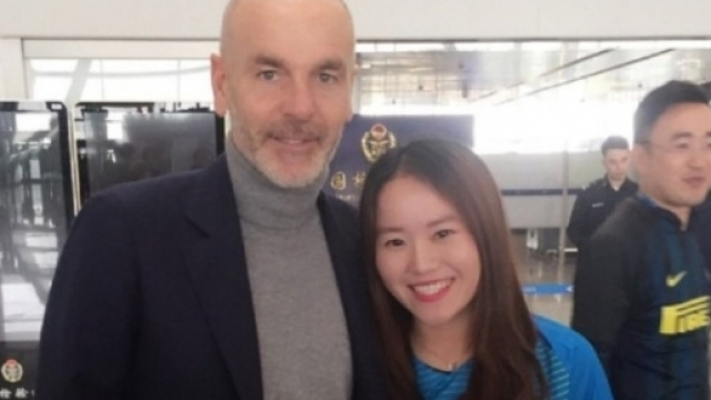 Mister Pioli all'aeroporto di Nanchino