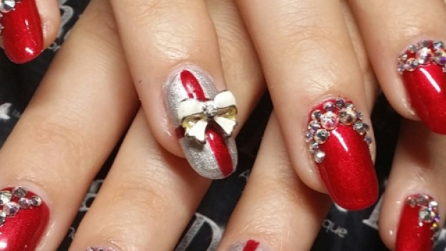 Unghie natalizie 2015, che colore scegliere? - Glamour.it - glamour.it