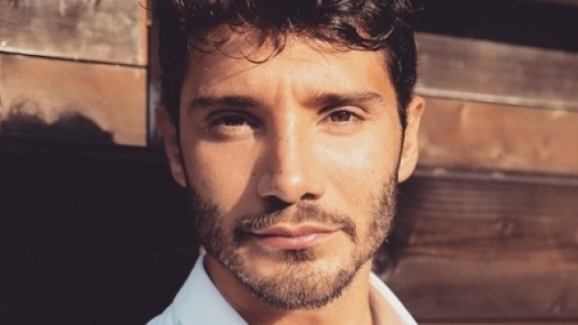 Gossip: Stefano De Martino sempre insieme ad una bella collega di Amici.