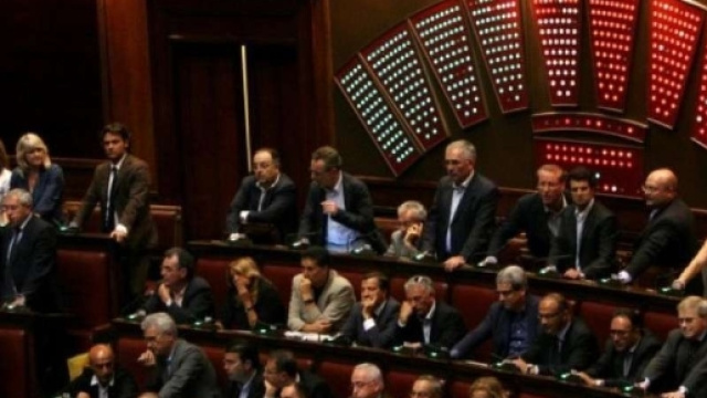 Milleproroghe: ritorna la proroga degli sfratti - FormASS - formass.it