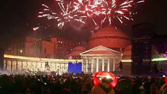 Sorpresa di Capodanno, svelati tutti i nomi per il super concerto ... - grandenapoli.it