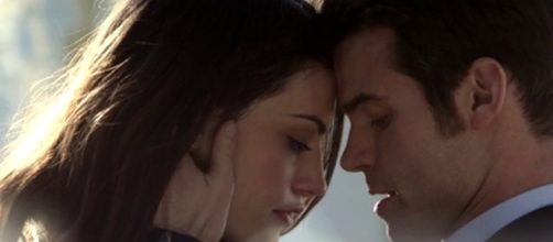 The Originals: o romance de Hayley e Elijah ser&aacute; explorado na 4&ordf; temporada (Foto: CW/Screencap)