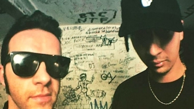 A sinistra Salmo, a destra Ghali.