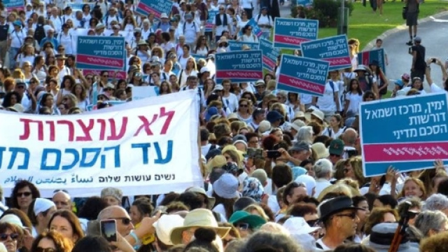 Foto tratta dal sito Woman Wage Peace, scatto di Ariane Littmann