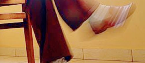 A mania de balan&ccedil;ar as pernas pode indicar uma doen&ccedil;a