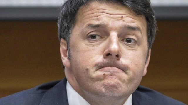Renzi si dimette da Presidente del Consiglio d'Italia