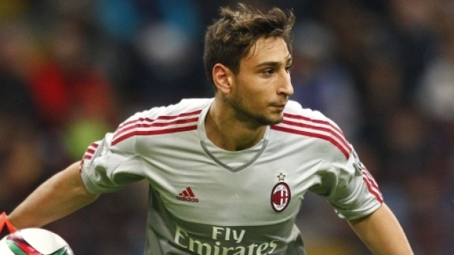 Milan, assalto Juve a Donnarumma