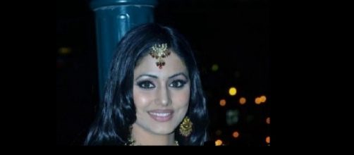 Hina Khan in "Bigg Boss Season 10" (Image source: Wikimedia Commons)