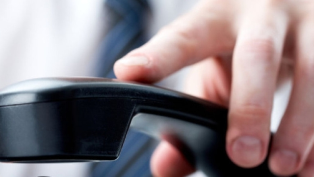 Bisogna fare attenzione alle truffe telefoniche - today.it