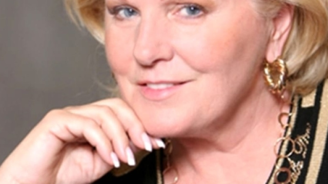 Katia Ricciarelli snob per Tina Cipollari