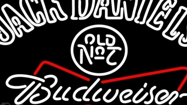 Scontro tra Jack Daniel's e Budweiser sulla legalizzazione della cannabis