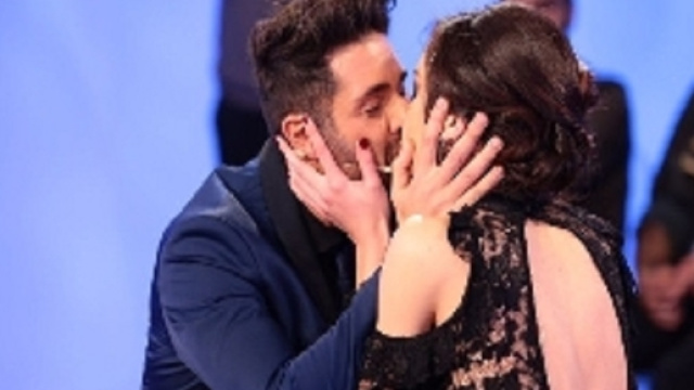Claudio D'Angelo bacia Ginevra Pisani dopo la scelta
