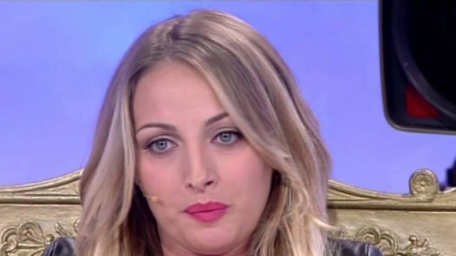 Uomini e Donne, Rossella lascia il trono?