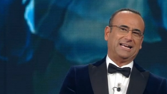 Carlo Conti durante la prima serata del Festival