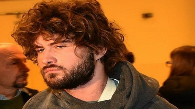 Alexander Boettcher difeso dalla madre