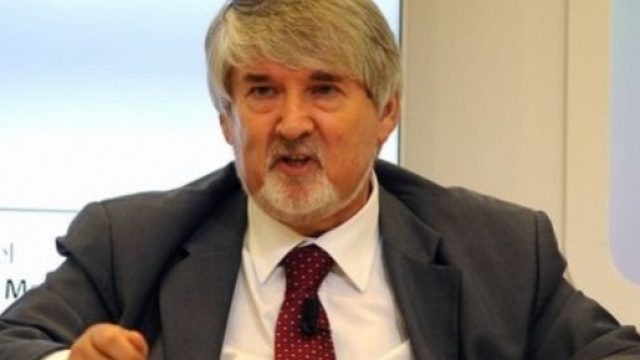 Riforma pensioni, Poletti lavora su flessibilit&agrave;