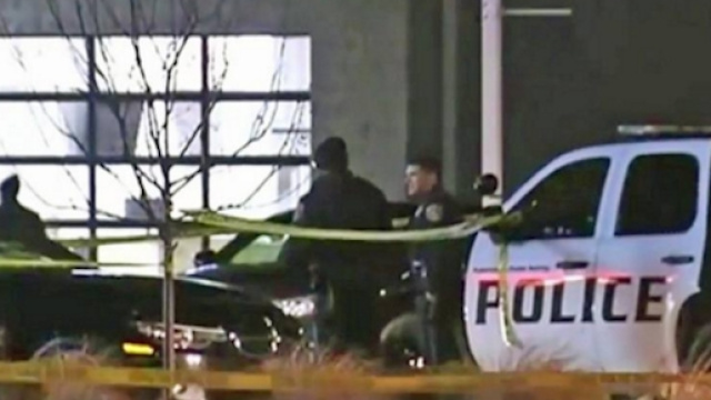 La polizia sul luogo della sparatoria in Michigan