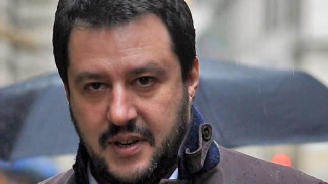 Riforma pensioni Salvini vs Renzi su reversibilit&agrave;