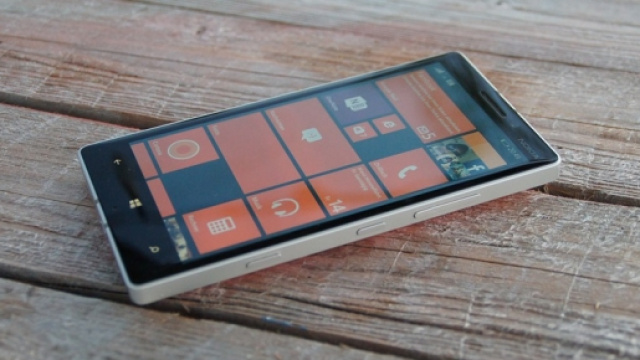 Windows 10 Mobile ufficialmente su Lumia 950 e 550