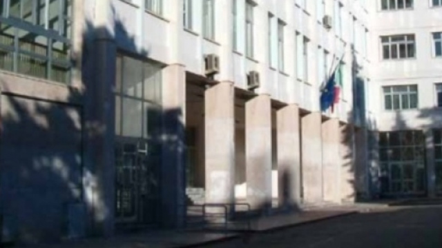 Lite in una scuola di Salerno, news