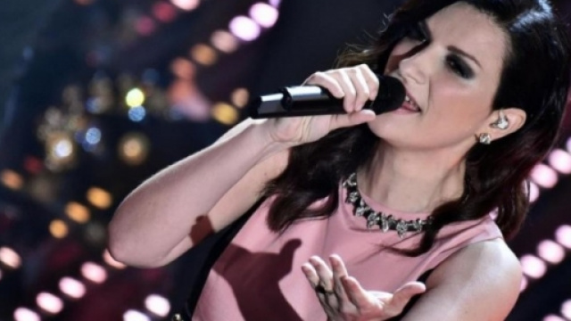 Laura Pausini al Sanremo 2016.