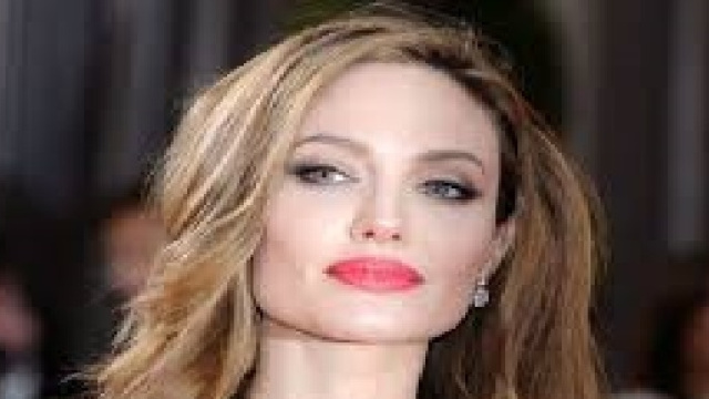 Nuovi tagli di capelli: look e difetti volto, 2016