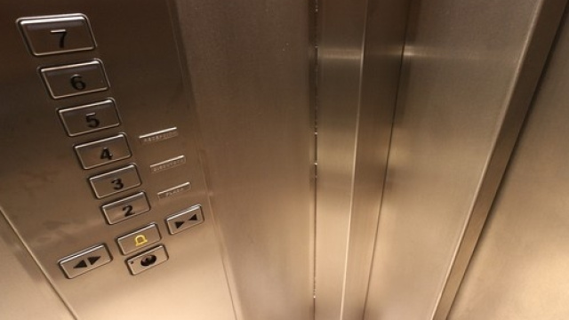 Tassa ascensori per la sicurezza.