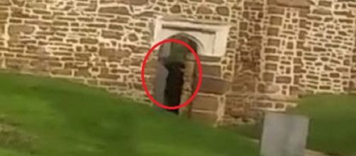 Momento de la grabaci&oacute;n del "monje".