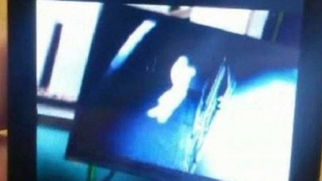 Fantasma a Napoli in video choc