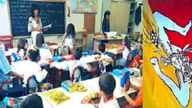 Una lezione in una classe siciliana