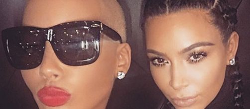 Dos enemigas posan juntas en Instagram