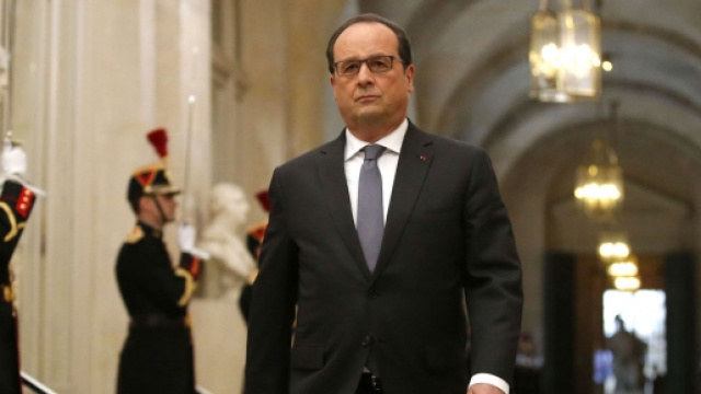 La Francia estende lo stato d'emergenza.