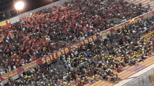 Tanti spettatori per Lecce- Foggia.